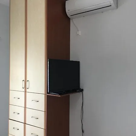 Lr Apartman