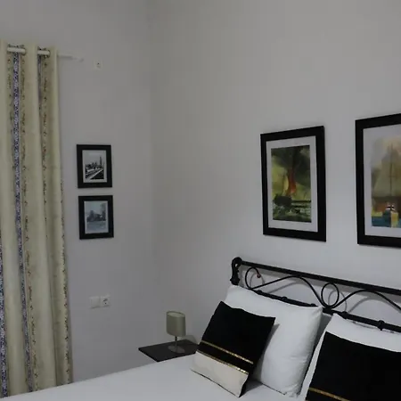Lr Apartman Saranda
