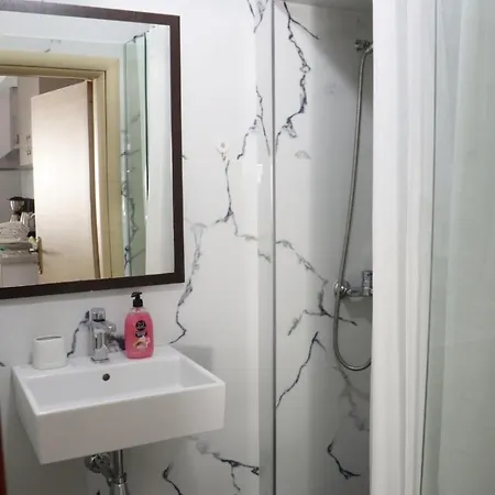 Lr Apartament Saranda